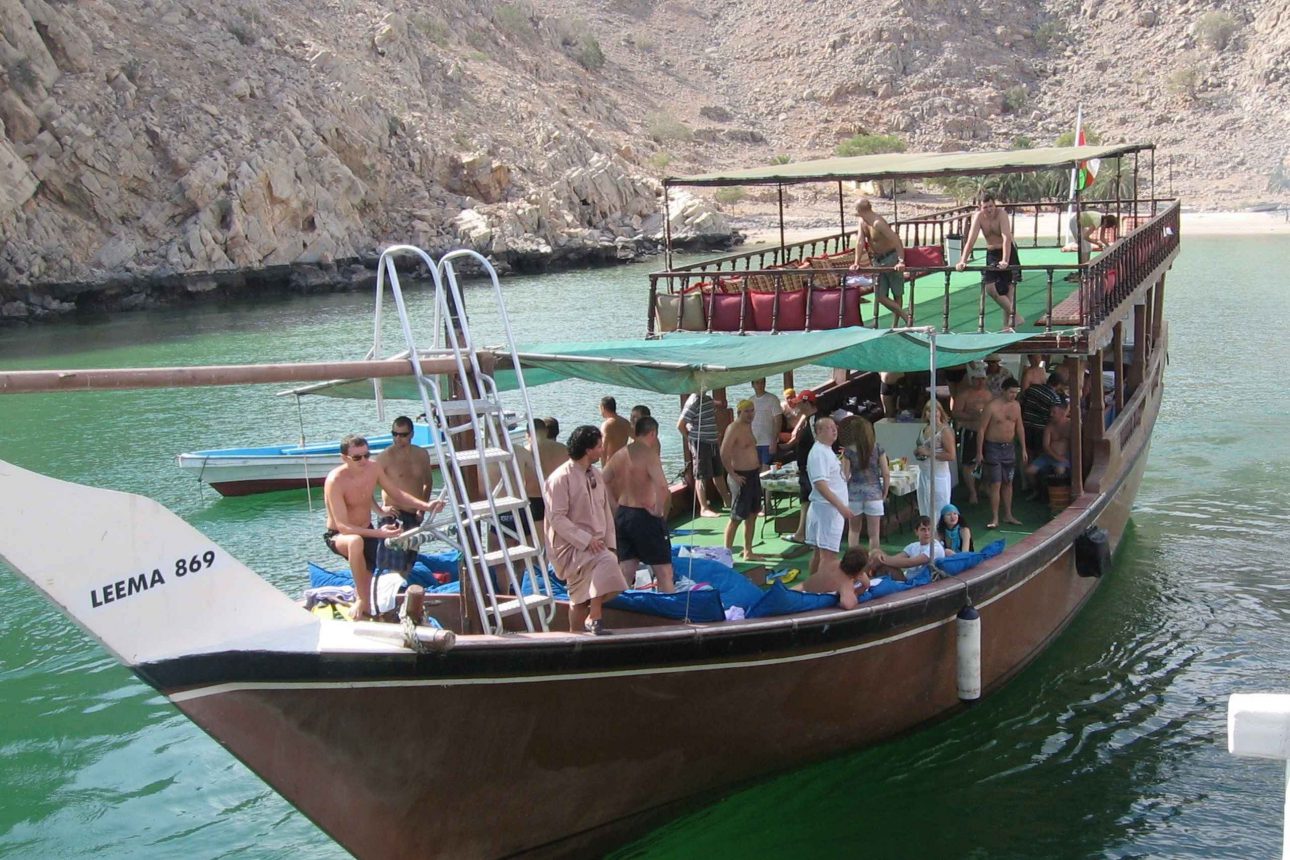 dhau cruise 1290x860